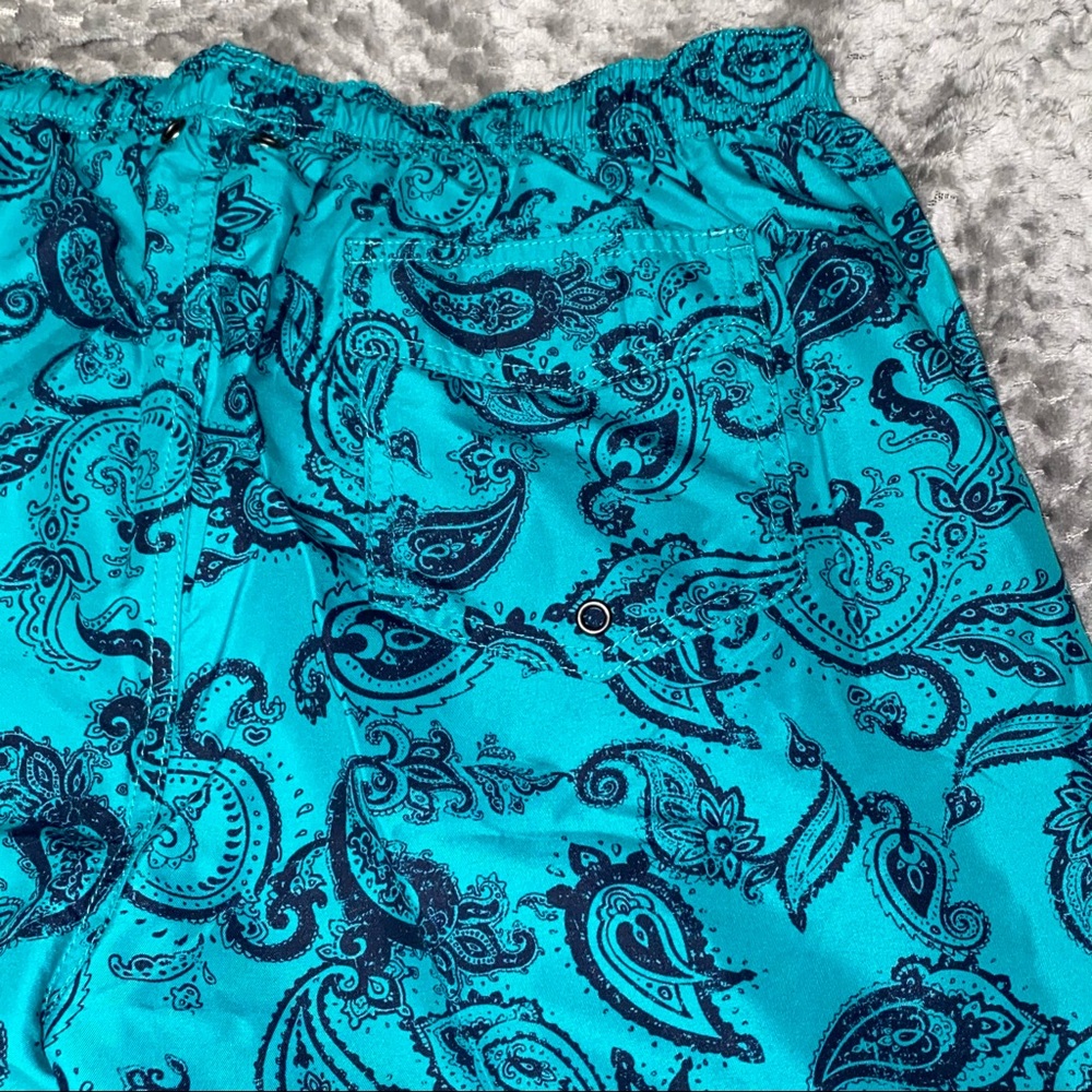 Saks Fifth Avenue Men’s swim trunks - NWT - Size M - $155 retail - Picture 2 of 3
